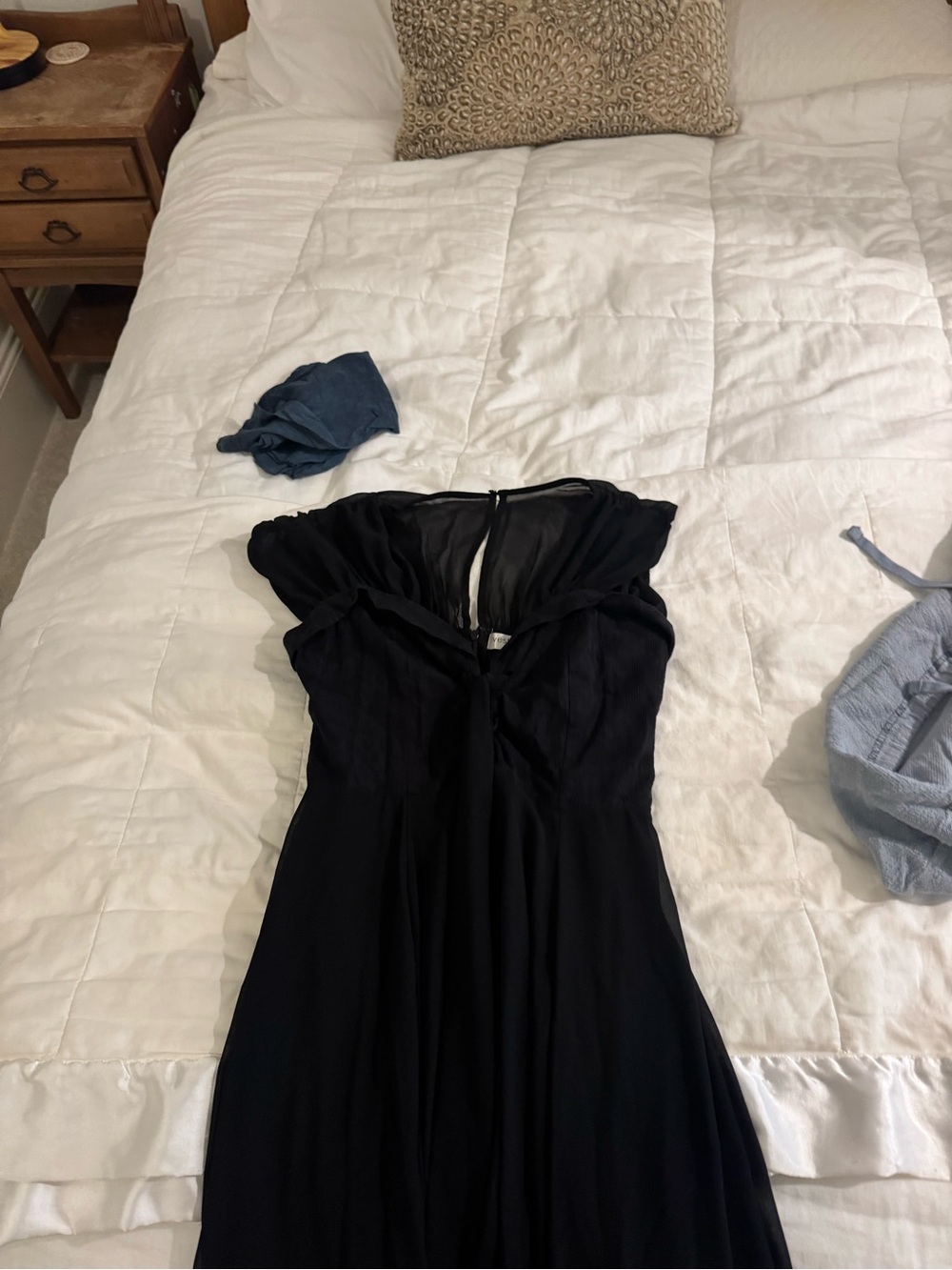 vestique Black Strapless Evening Gown